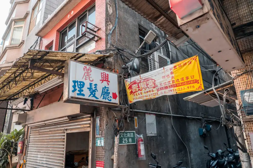 2025年销售管理软件光盘与云端方案的技术对比与选型指南